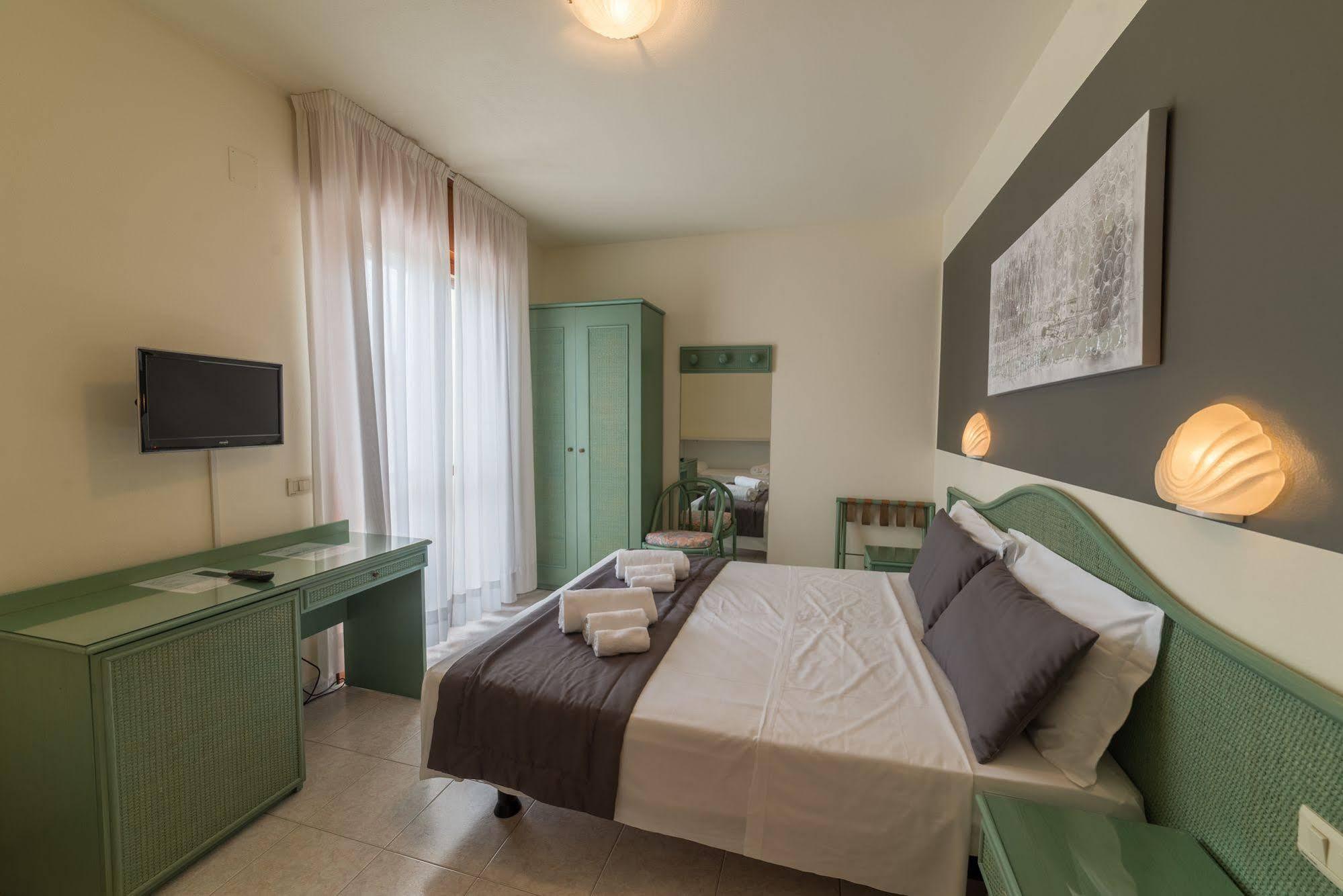 Hotel Airone (Adults Only) Bibione Exterior foto